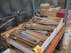 (4 BOXES, 2 CRATES) MISC. LARGE WILLIAMS OPEN END/BOX END WRENCHES. LOADING & HANDLING FEE $15-4018